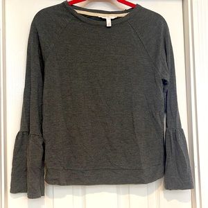 Lauren’s Conrad size small gray top